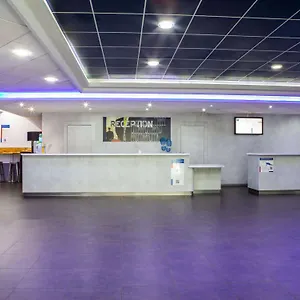 巴黎伯特蒙马​​特宜必思快捷酒店 酒店