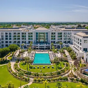 Rezort Conrad Algarve