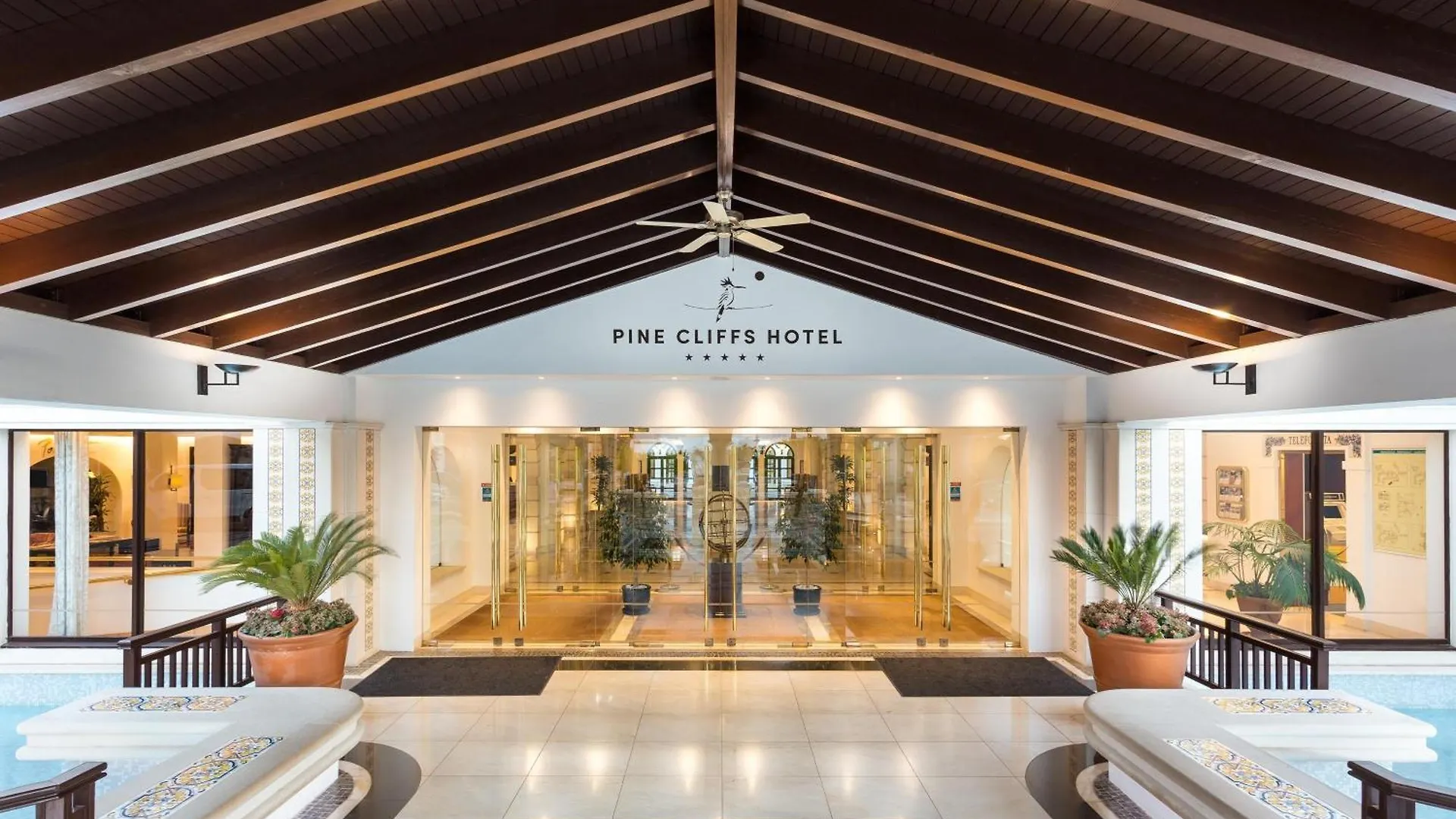 Pine Cliffs Hotel, A Luxury Collection Resort, Algarve 5*, Албуфейра Португалия